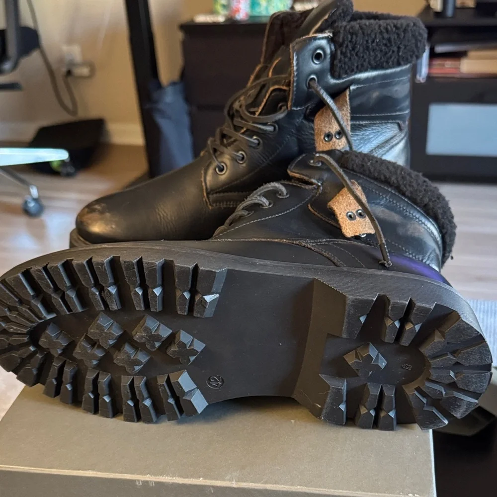 All Saints Shearling Lined Black Lace-Up Leather Combat Boots Winter Size 9 (42) - Picture 5 of 6